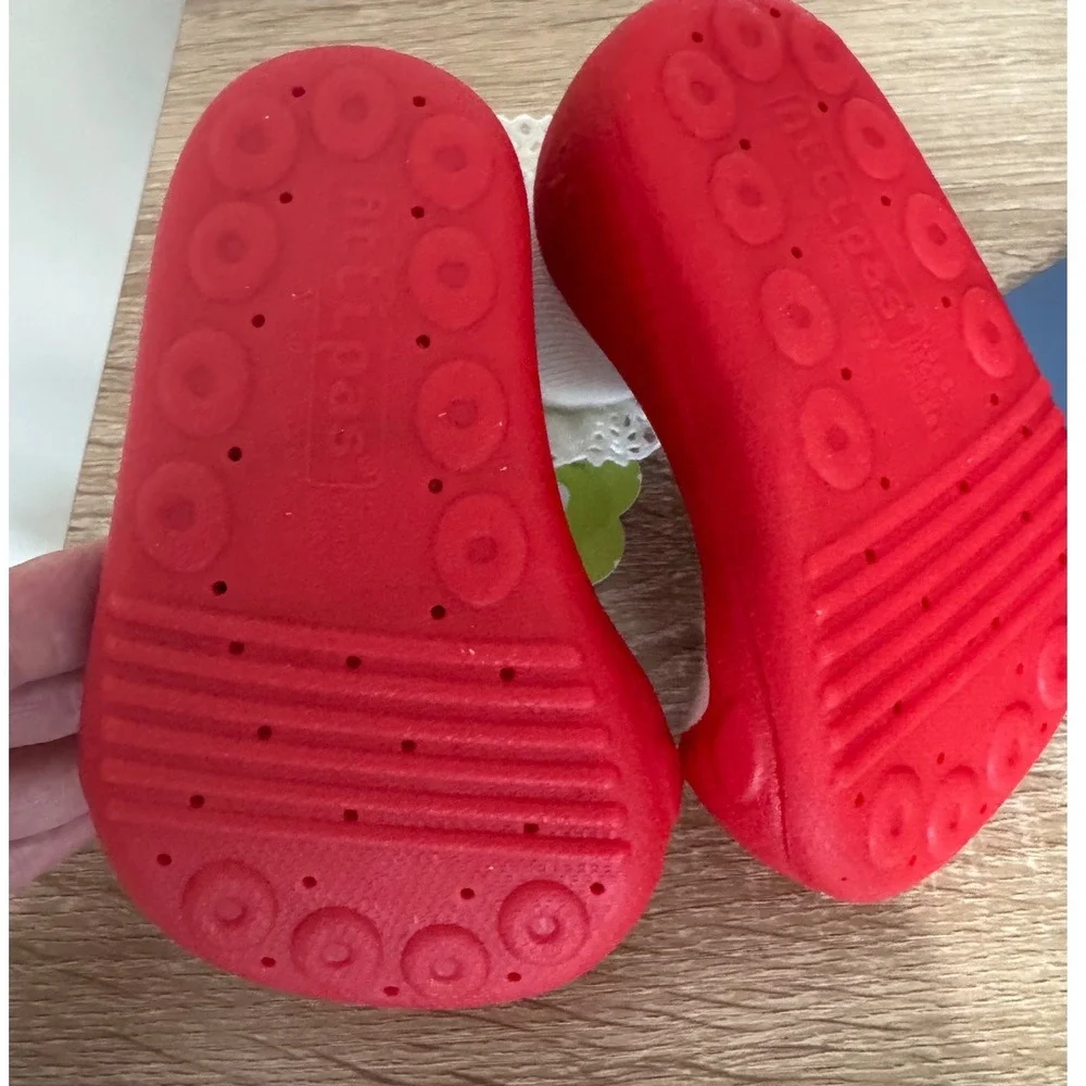 NWT Attipas Baby Walking Shoes‎ Ballet Red Size 6.5 for 2 Year Old Girl Toddler